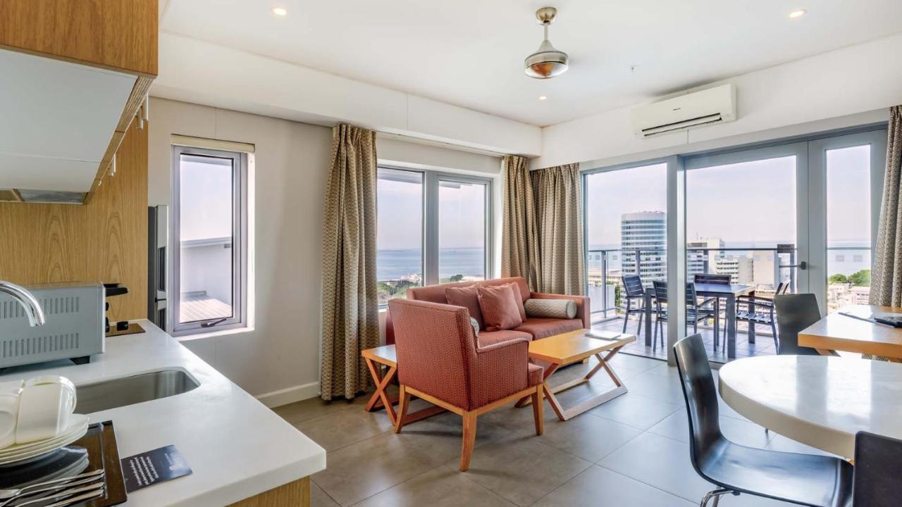 Oaks Darwin Elan Hotel 외부 사진