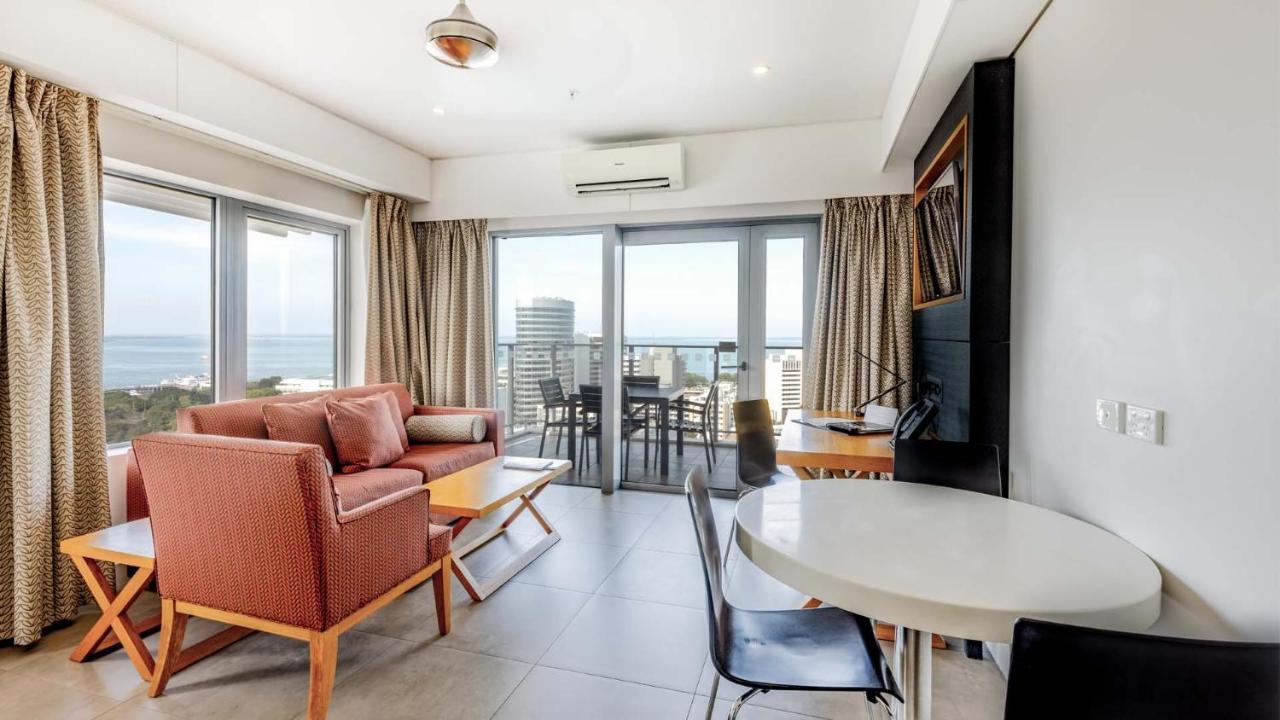 Oaks Darwin Elan Hotel 외부 사진