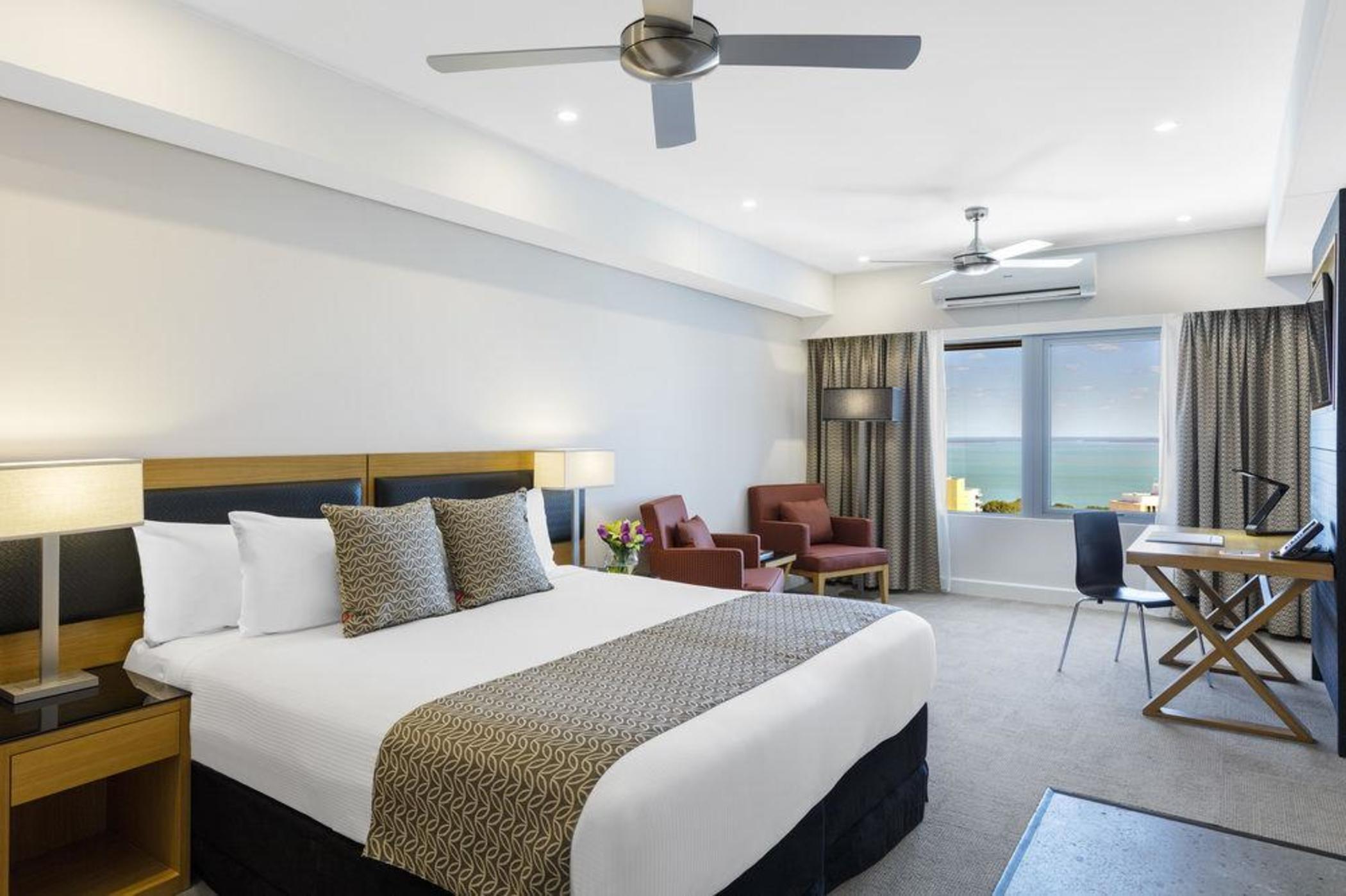 Oaks Darwin Elan Hotel 외부 사진