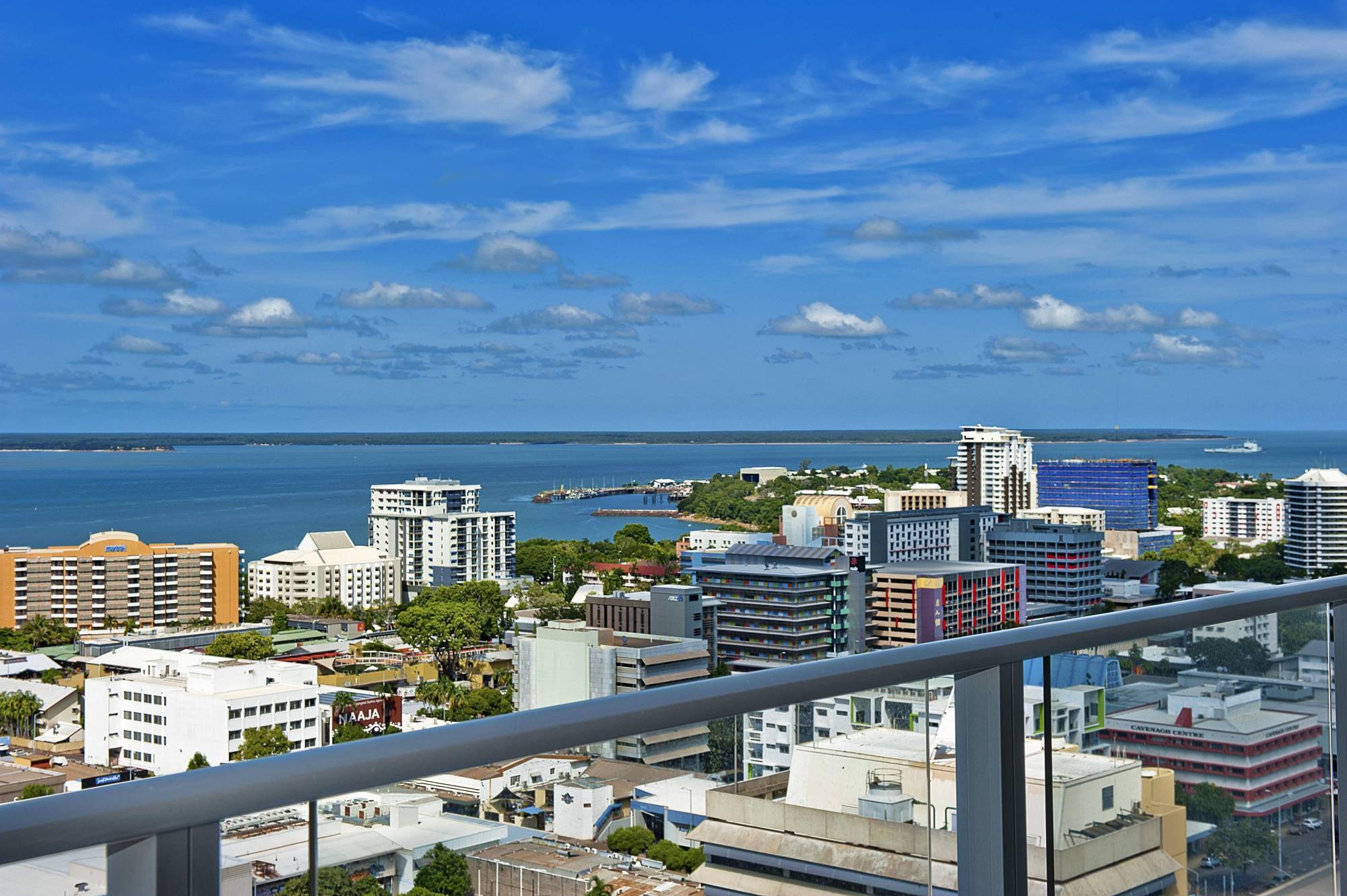 Oaks Darwin Elan Hotel 외부 사진